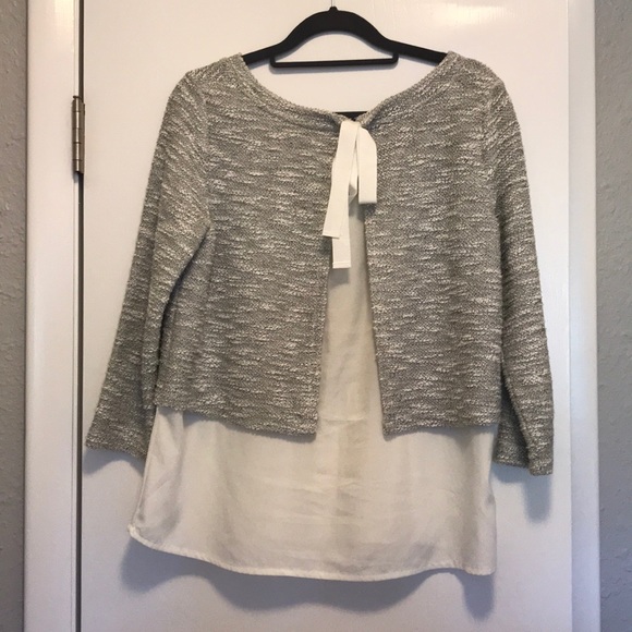 Gray and white Blouse - Picture 3 of 5